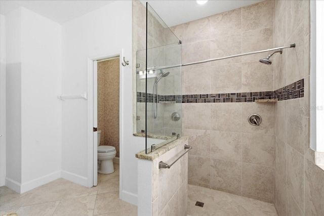 6121 CHENE COURT, Lutz, FL 33558
