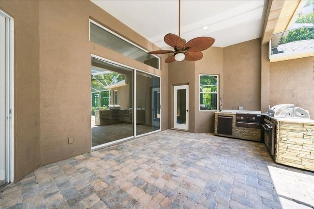 6121 CHENE COURT, Lutz, FL 33558