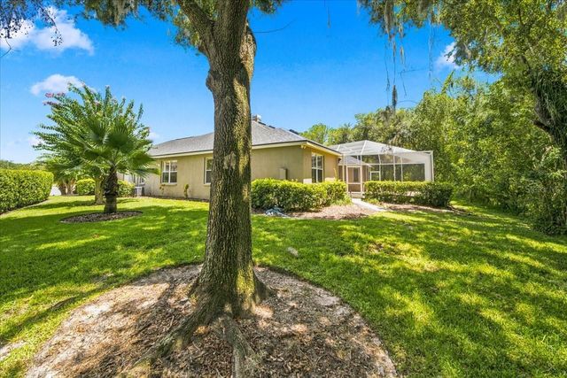 6121 CHENE COURT, Lutz, FL 33558