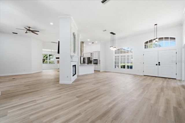 6121 CHENE COURT, Lutz, FL 33558