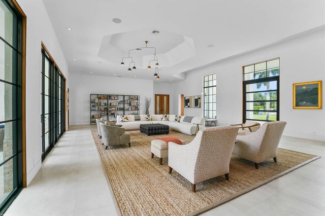 15590 SEA MIST Lane, Wellington, FL 33414