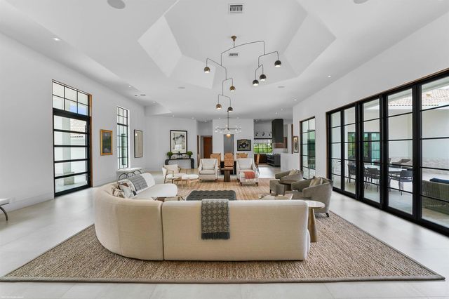 15590 SEA MIST Lane, Wellington, FL 33414