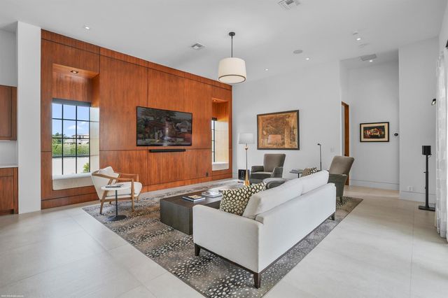 15590 SEA MIST Lane, Wellington, FL 33414