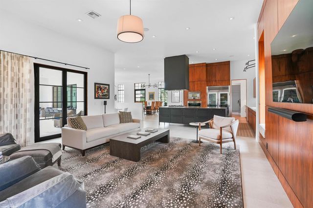 15590 SEA MIST Lane, Wellington, FL 33414