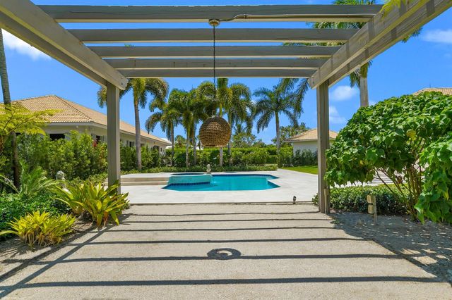 15590 SEA MIST Lane, Wellington, FL 33414