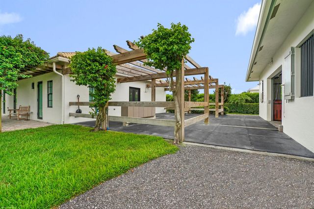 15590 SEA MIST Lane, Wellington, FL 33414
