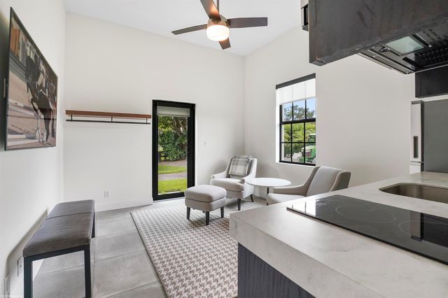 15590 SEA MIST Lane, Wellington, FL 33414