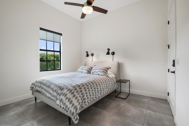 15590 SEA MIST Lane, Wellington, FL 33414