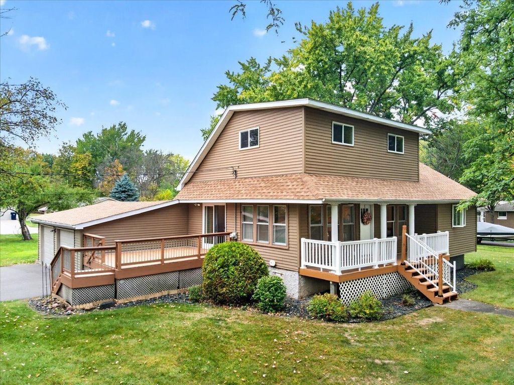 11800 Oak Street, Chisago City, MN 55013 — exterior