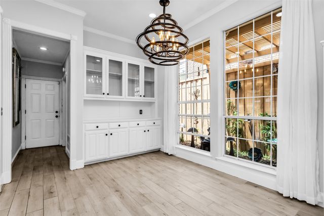 4404 Hollow Oak Drive, Dallas, TX 75287