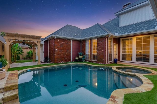 4404 Hollow Oak Drive, Dallas, TX 75287