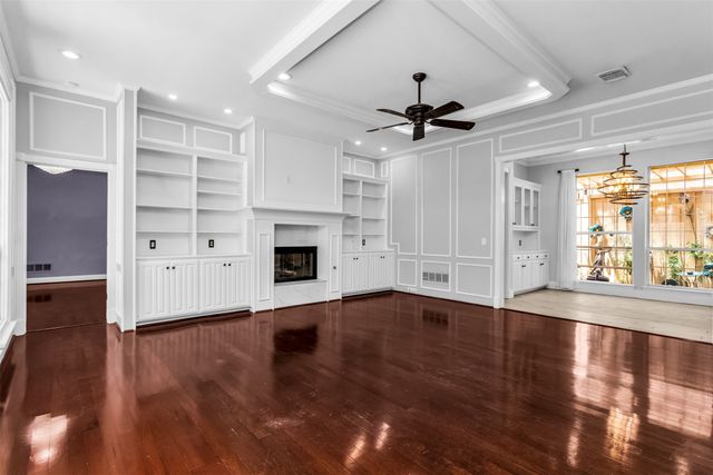 4404 Hollow Oak Drive, Dallas, TX 75287