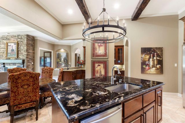 2802 Twin Fountains Drive, Houston, TX 77068