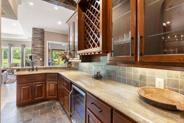 2802 Twin Fountains Drive, Houston, TX 77068