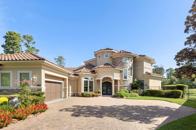 2802 Twin Fountains Drive, Houston, TX 77068