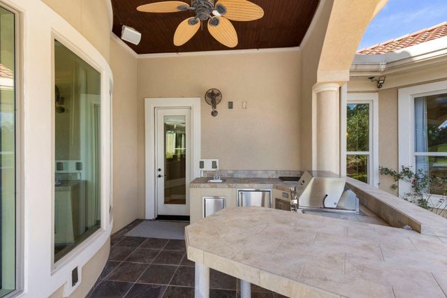 2802 Twin Fountains Drive, Houston, TX 77068