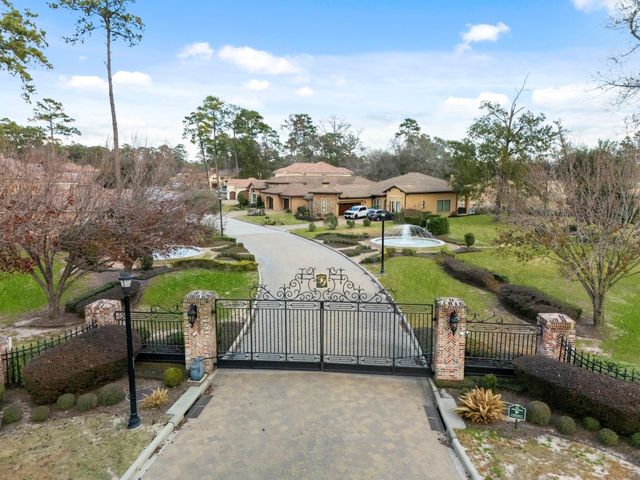2802 Twin Fountains Drive, Houston, TX 77068