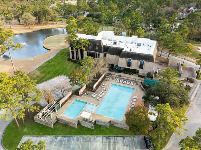 2802 Twin Fountains Drive, Houston, TX 77068