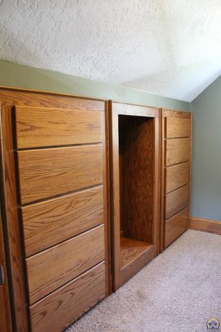 216 S Cottonwood ST, Emporia, KS 66801