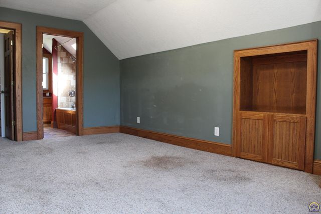 216 S Cottonwood ST, Emporia, KS 66801