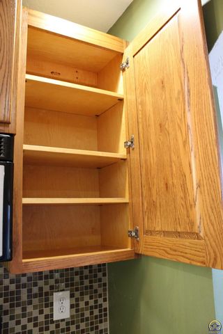 216 S Cottonwood ST, Emporia, KS 66801