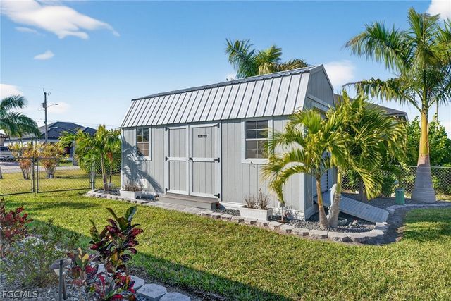 3525 NW 15th ST, Cape Coral, FL 33993