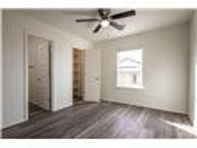 825 S Rupple Road 2, Fayetteville, AR 72704