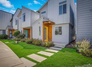 330 Clay St Unit 15, San Antonio, TX 78204