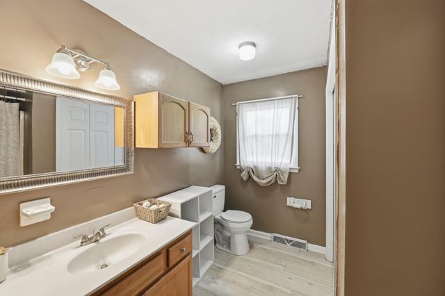 107 Loy Street, Versailles, KY 40383