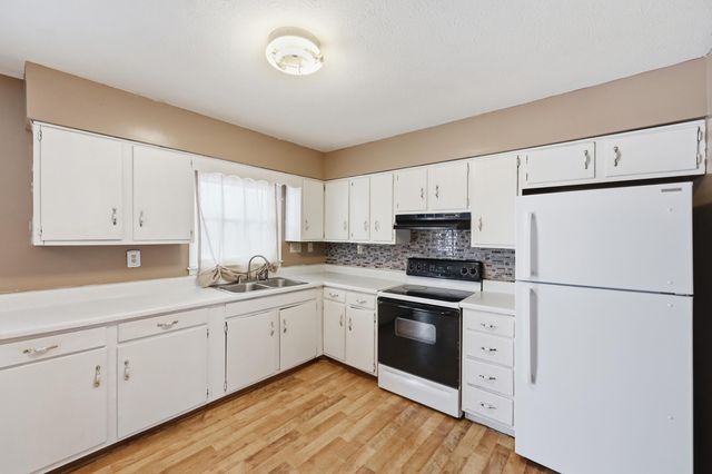 107 Loy Street, Versailles, KY 40383