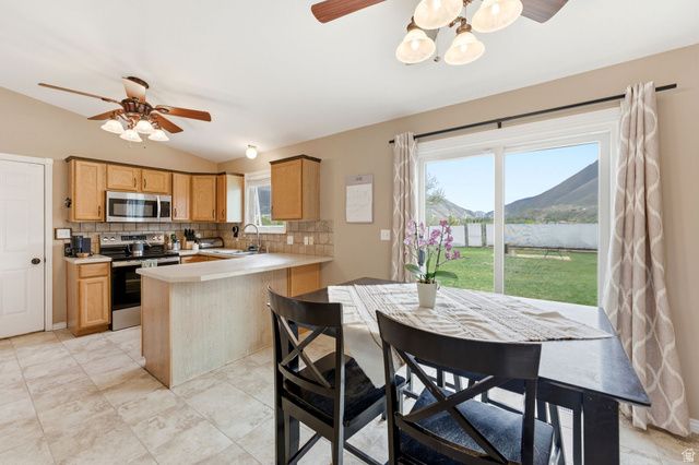 1649 S SPANISH RIDGE DR, Spanish Fork, UT 84660