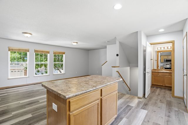 4305 154th Street, Urbandale, IA 50323