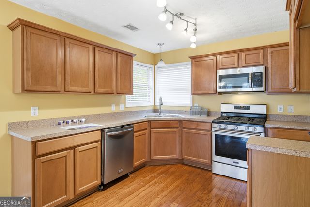 796 Rock Lane, Mcdonough, GA 30253