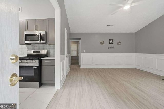 5856 Rock Road, Union City, GA 30291
