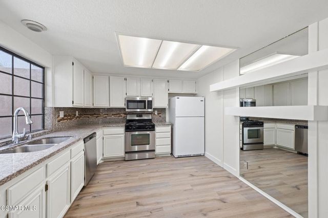 802 Congressional Road, Simi Valley, CA 93065