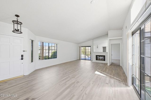 802 Congressional Road, Simi Valley, CA 93065