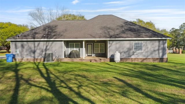 21 Bailey Drive, Jesup, GA 31545