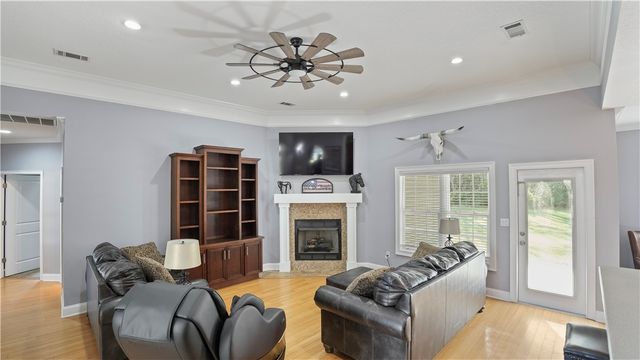 21 Bailey Drive, Jesup, GA 31545