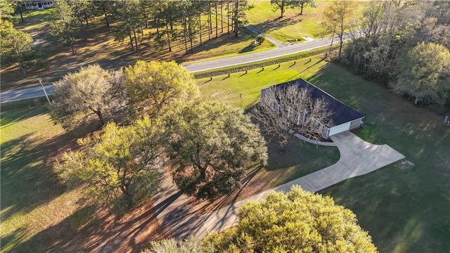 21 Bailey Drive, Jesup, GA 31545