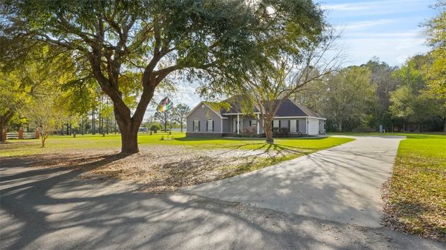 21 Bailey Drive, Jesup, GA 31545