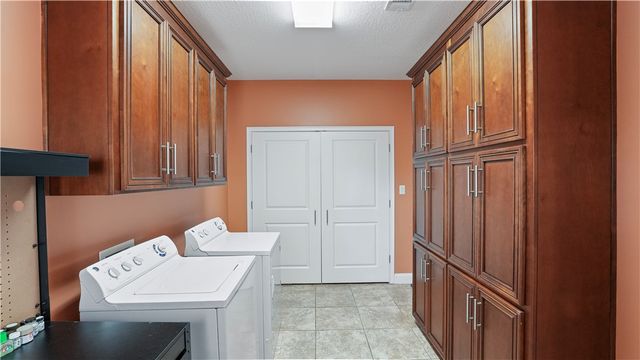 21 Bailey Drive, Jesup, GA 31545