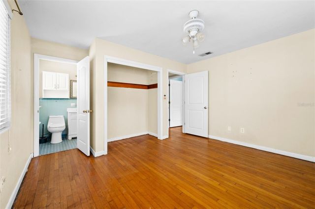 3716 SW 2ND PLACE, Gainesville, FL 32607