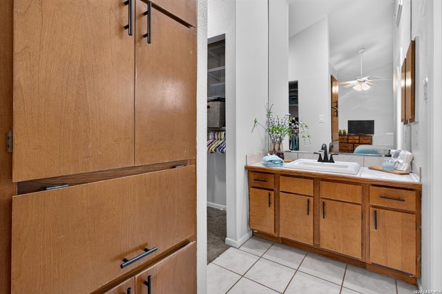 14122 Churchill Estates Blvd Apt 1201, San Antonio, TX 78248