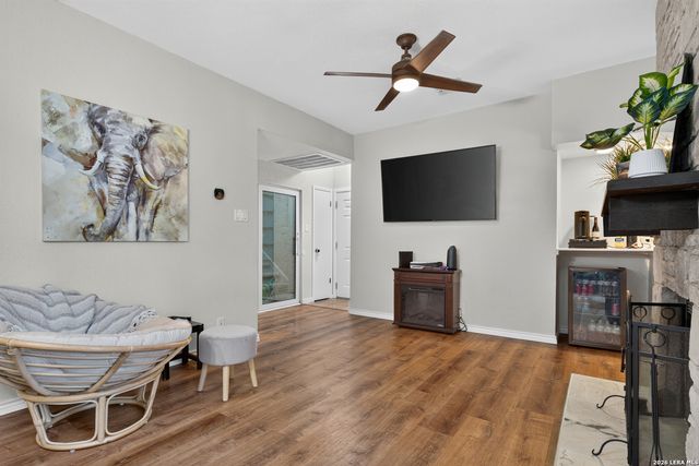 14122 Churchill Estates Blvd Apt 1201, San Antonio, TX 78248