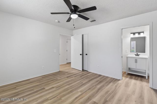 7053 EAGLES PERCH Drive, Jacksonville, FL 32244