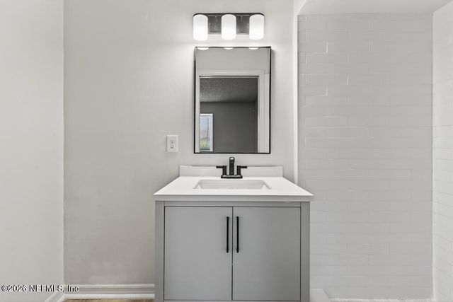 7053 EAGLES PERCH Drive, Jacksonville, FL 32244