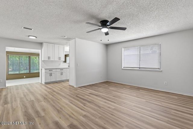 7053 EAGLES PERCH Drive, Jacksonville, FL 32244