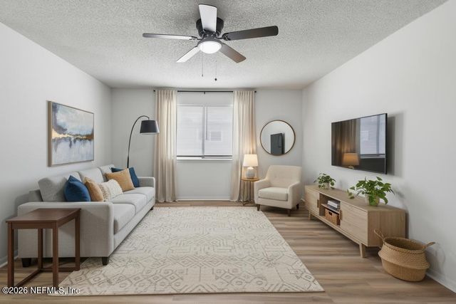 7053 EAGLES PERCH Drive, Jacksonville, FL 32244