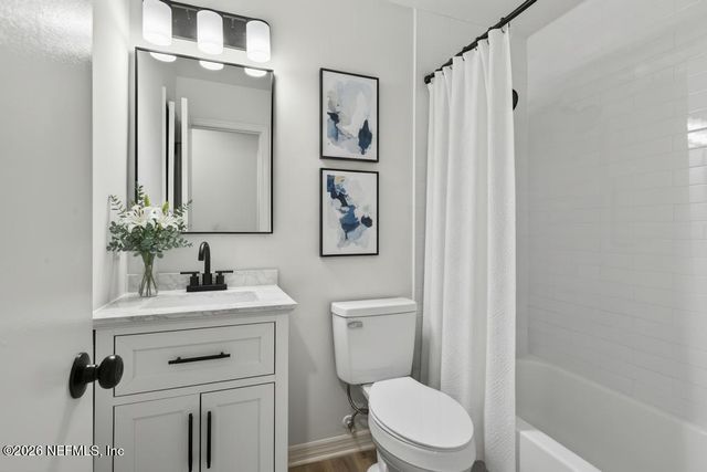 7053 EAGLES PERCH Drive, Jacksonville, FL 32244