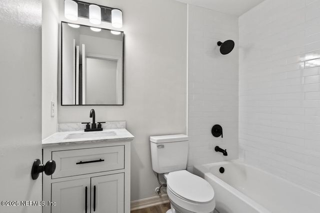 7053 EAGLES PERCH Drive, Jacksonville, FL 32244